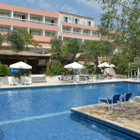 Alexandros Hotell 4*